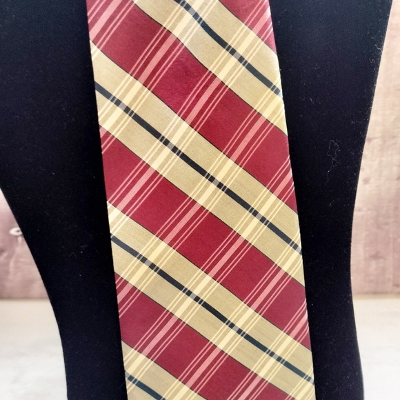 Tommy Hilfiger Red and Cream Plaid Checks Italian Silk Tie Necktie Traditional - Picture 6 of 12